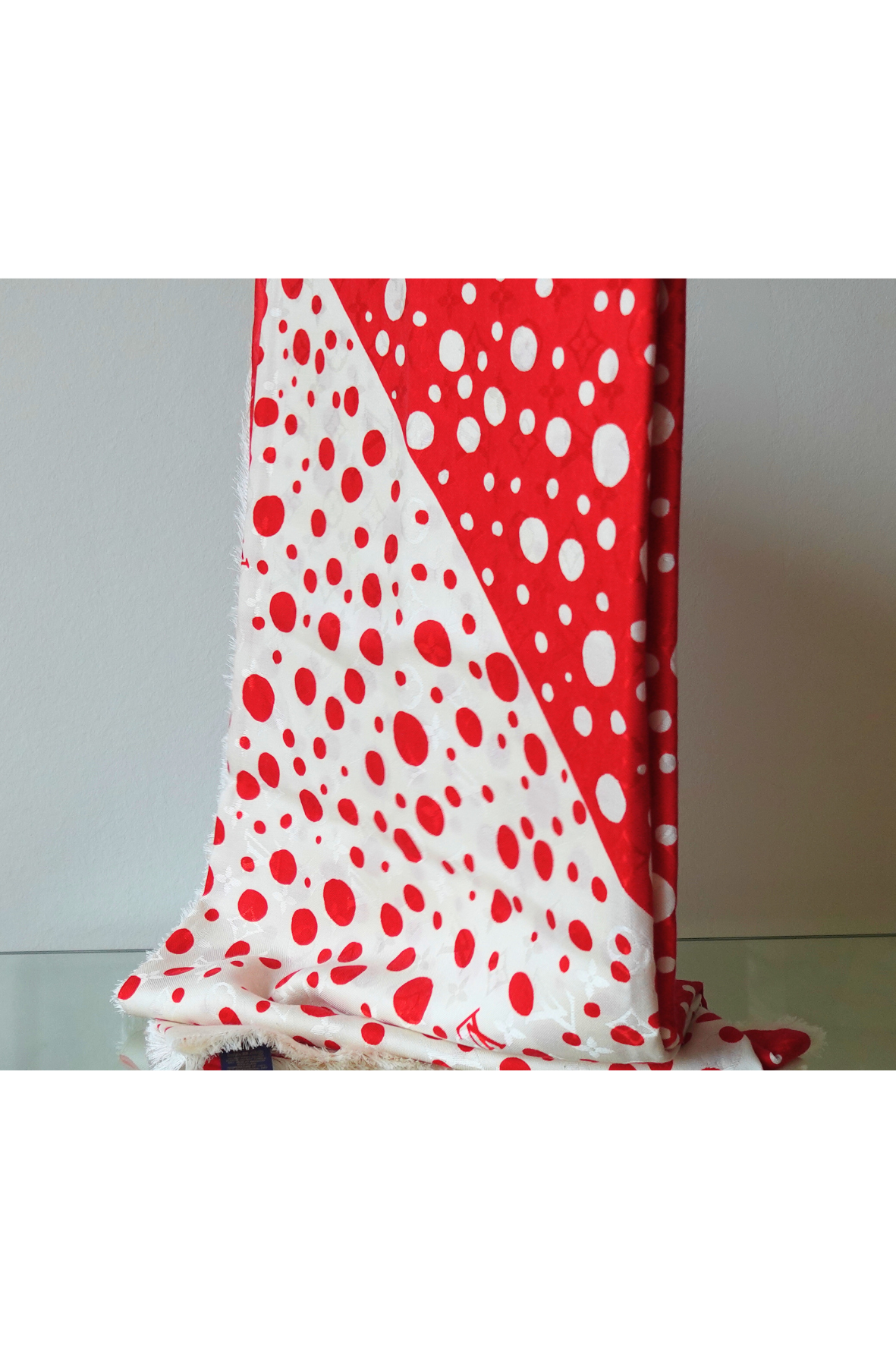Louis Vuitton Shawl Yayoi Kusama