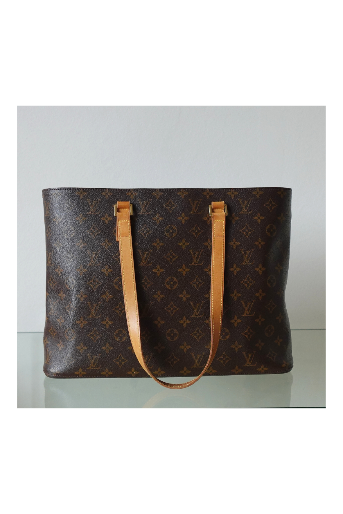 Louis Vuitton Tote Bag in Monogram