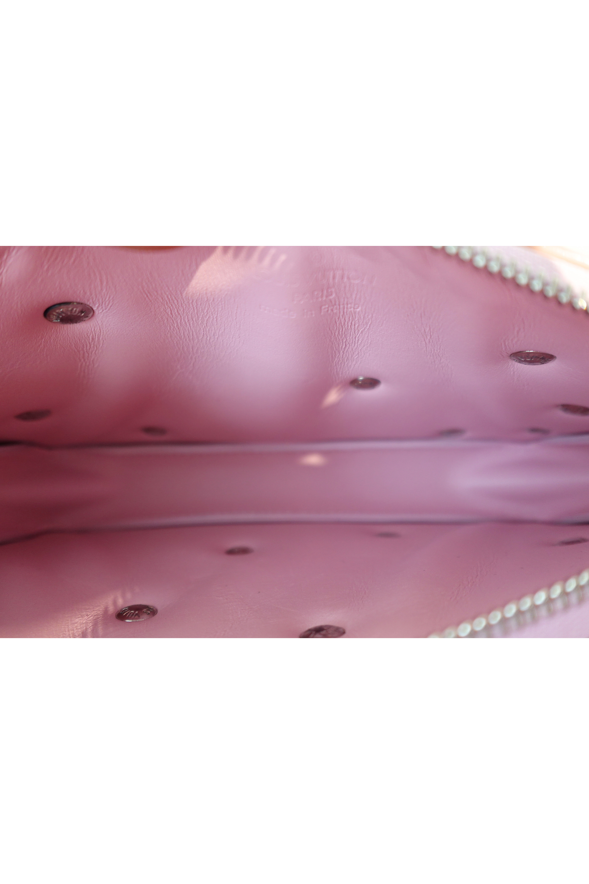 Louis Vuitton Monogram Vernis Leather Fleurs Pochette Rose